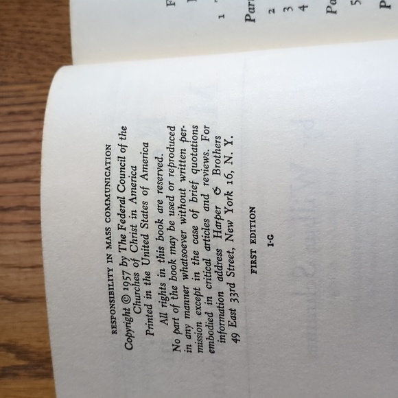 Vintage First Edition Responsibility In Mass Communication Wilbur Schramm Book - Picture 7 of 16